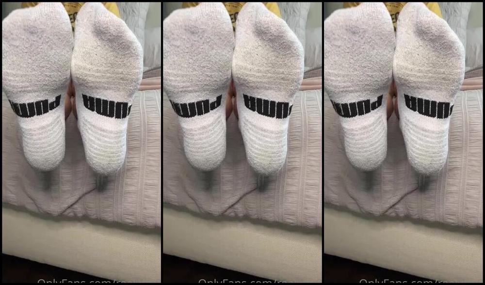 Realynn Nicknamed Realynn87 Onlyfans Smelly Gym Sock Sole Scrunching