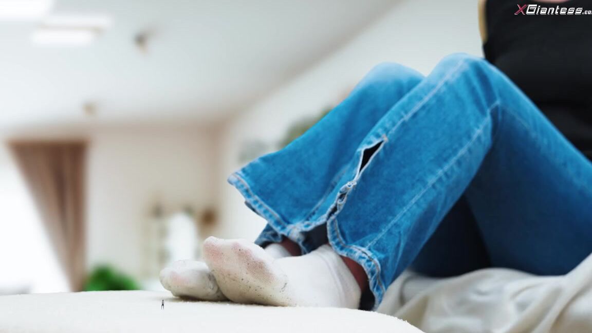 Giantess Ella Nicknamed Giantessella 04 14 2024 Onlyfans Video Story Youre A Tiny Person And One Of Your Girl Colleagues Asked To Help Her For