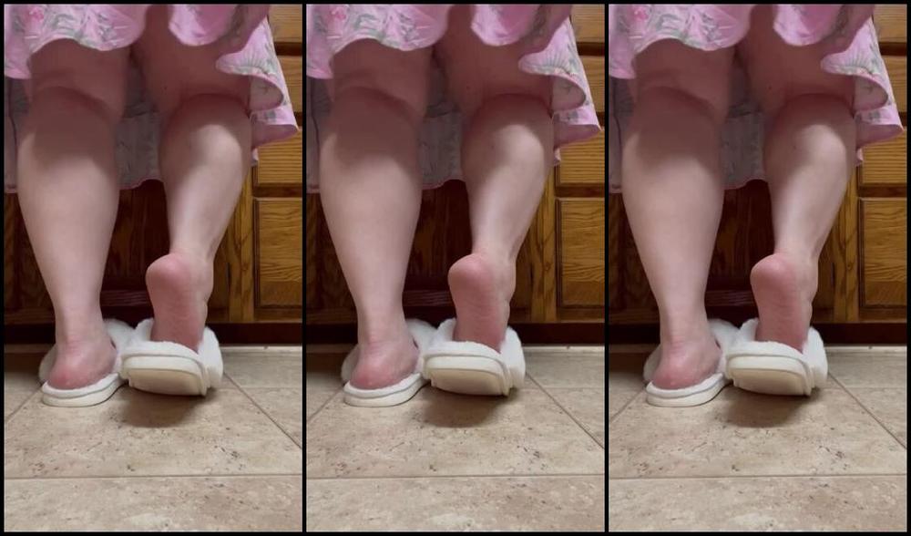 Fattyfeet420 Nicknamed Fattyfeet420 11 21 2023 Onlyfans Video Washing Dishes In My White Slippers