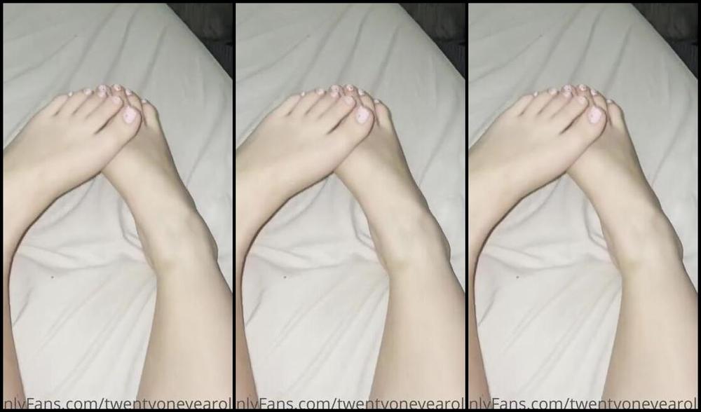 Finebritishfeet Nicknamed Tickletoesuk 01 24 2021 Onlyfans Video A Video For Those Of You Who Are Into Sniffing Stinky Smelly Feet