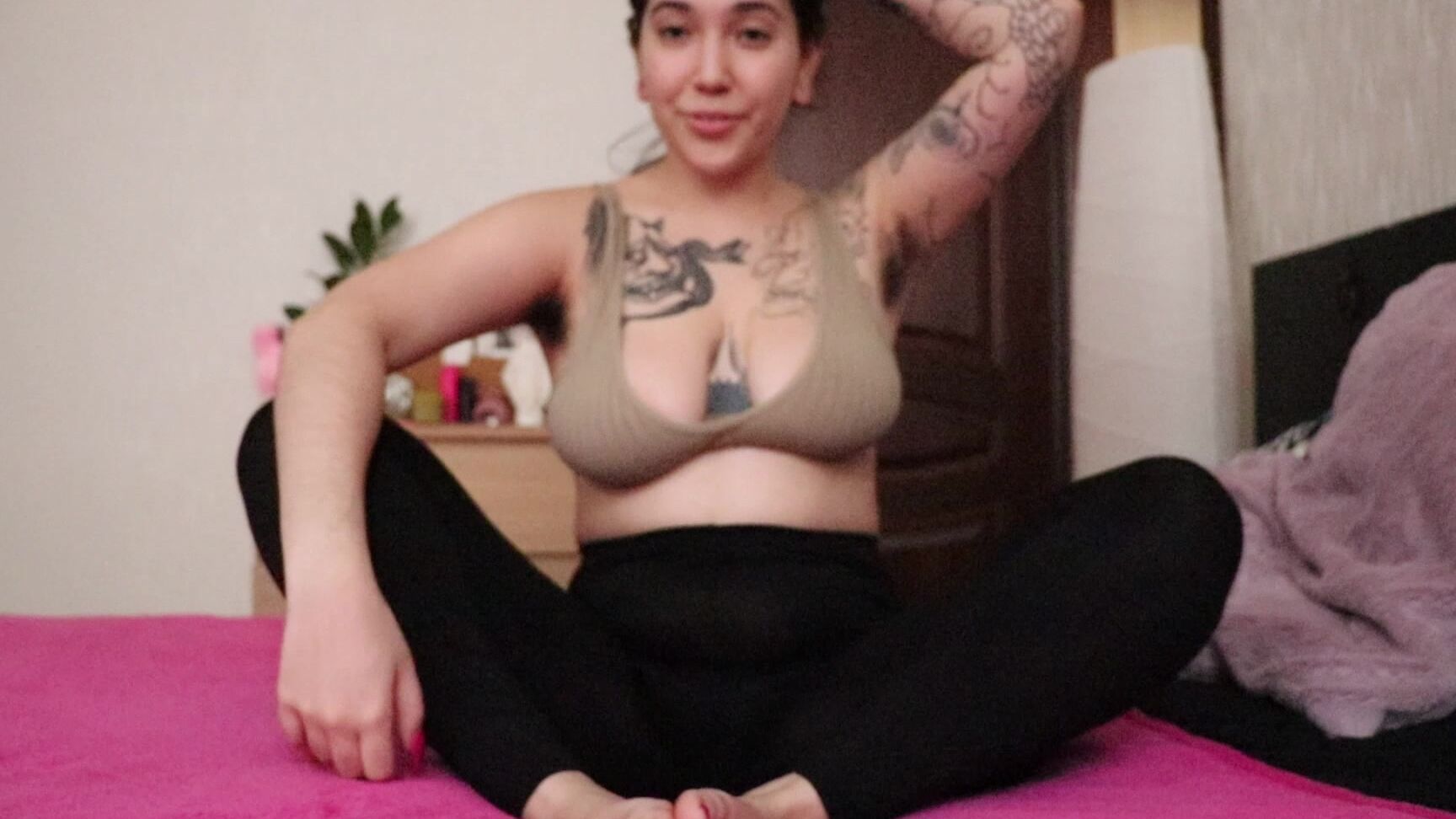 "devillishgoddess" feet, femdom, sfw, sph, teaseanddenial, yogapants YOGA PANTS SPH manyvids