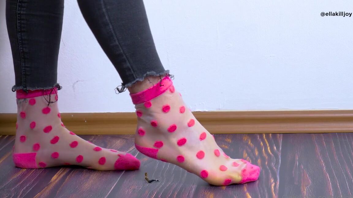 Giantess Ella Nicknamed Giantessella 11 20 2021 Onlyfans Video Thats What Will Happen To You Guys At Some Point