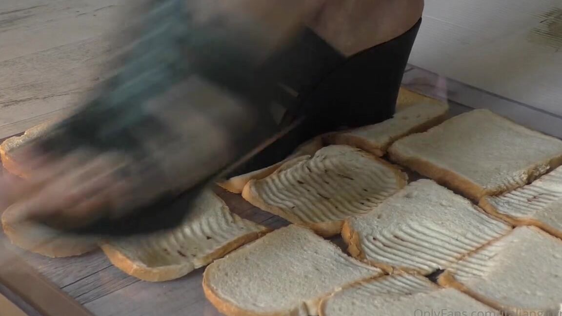 Italian Girlfriend Nicknamed Italiangirlfriend 07 14 2022 Onlyfans Video Leather Green Wedges Against Some Bread And Some Chocolate Eggs Bg9X