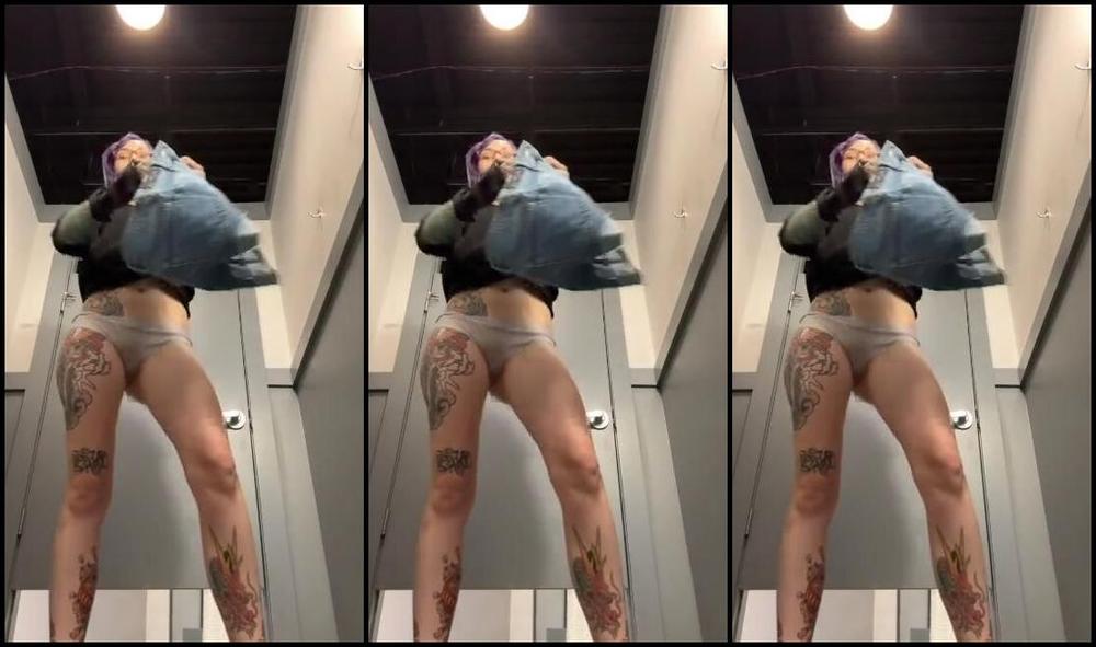 Hellcat Nat Nicknamed Hellcat Nat 03 11 2025 Onlyfans Video Daily Post Cum With Me Into The Dressing Room To Try On Some Shorts