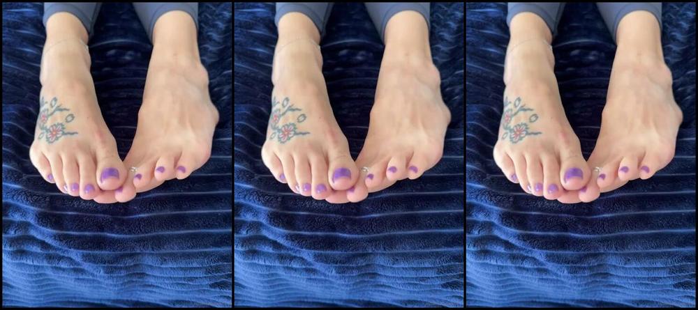 Alice Rose Nicknamed Alicerosequeenoftoes 05 16 2023 Onlyfans Video My Wiggly Toes Are Here To Make Sure You Have A Great Toesday