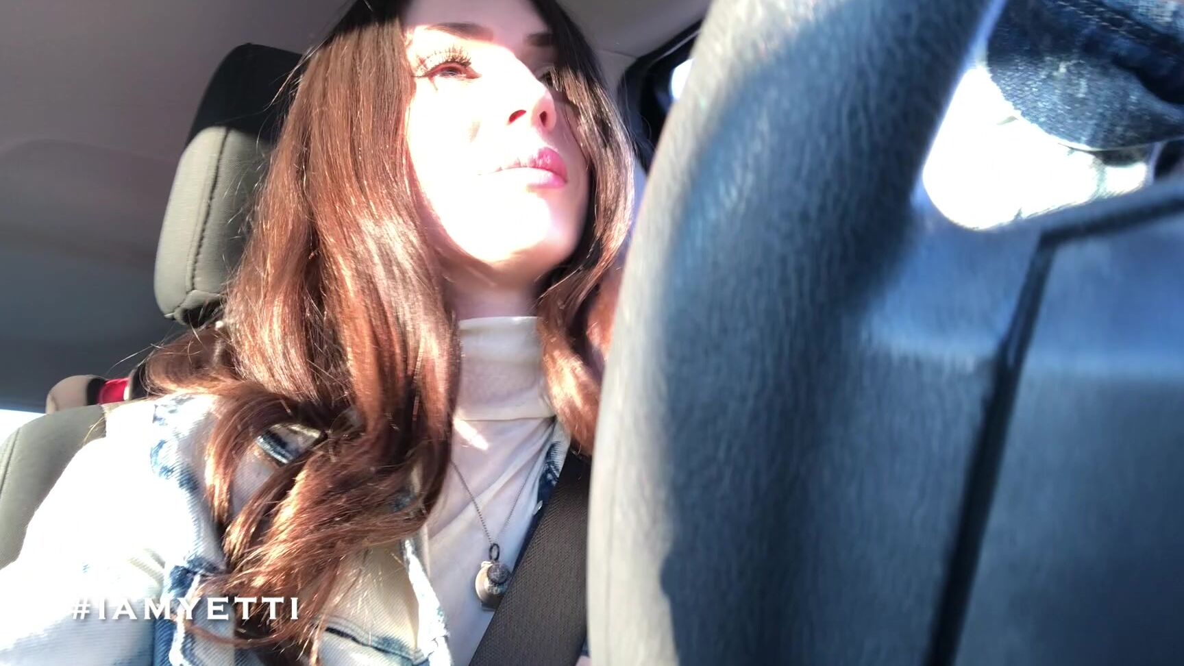 "Iamyetti" christmas, desperation, female desperation, milf, pee XMAS PEE DESPERATION manyvids