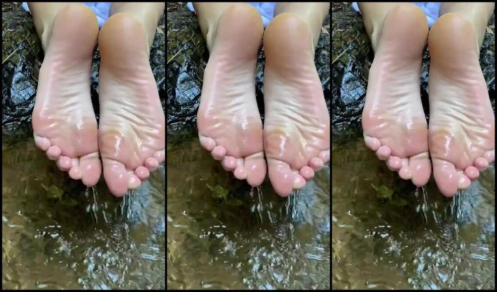 Bae April Nicknamed Bae April02 08 30 2023 Onlyfans Video Being Outdoors Made Me Very Horny