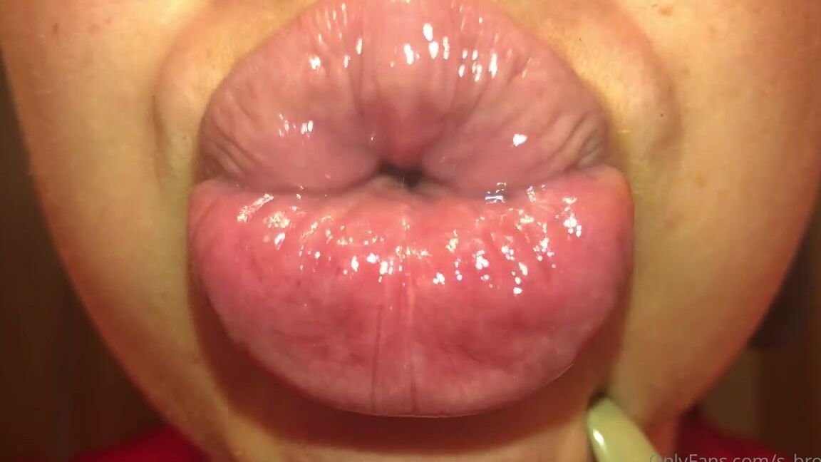 The Lipnotist Nicknamed The Lipnotist 10 21 2020 Onlyfans Video Leaked The Lipnotist 35672