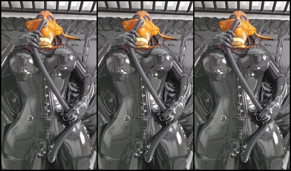 Emma Lee Nicknamed Rubberdollemma 01 13 2025 Onlyfans Video Wishing My Horny And Kinky Rubberslaves A Very Nice Start Into This New 3Rd Week In