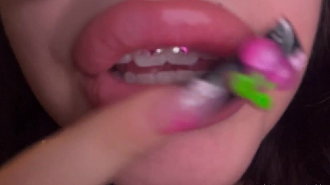 Ang3L Nicknamed Ashhang3L 06 23 2024 Onlyfans Video My Pretty Princess Lips Can Take Everything From U