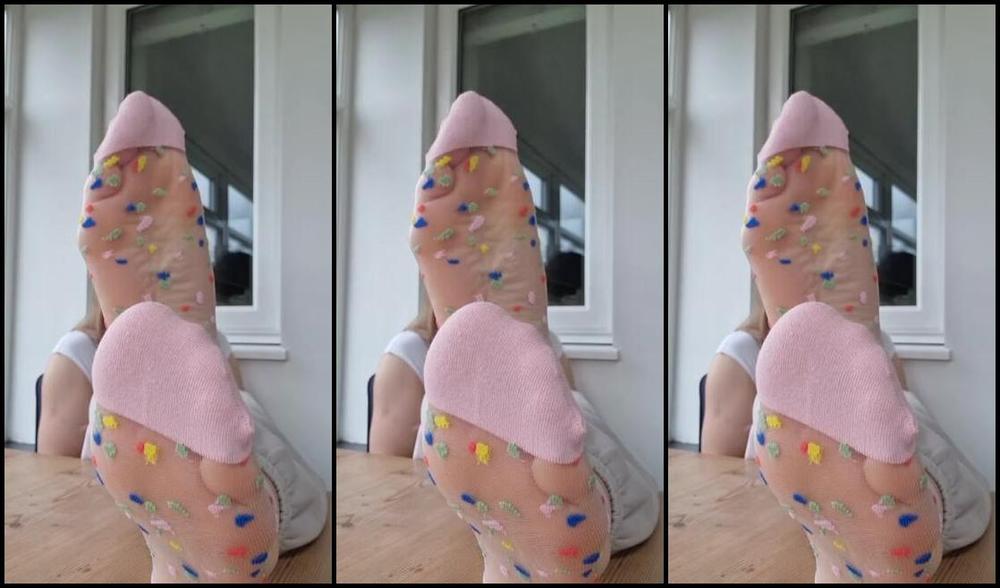 Morgans Soles Nicknamed Morganssoles15 10 28 2024 Onlyfans Video Pretty Pink Nylon Socks