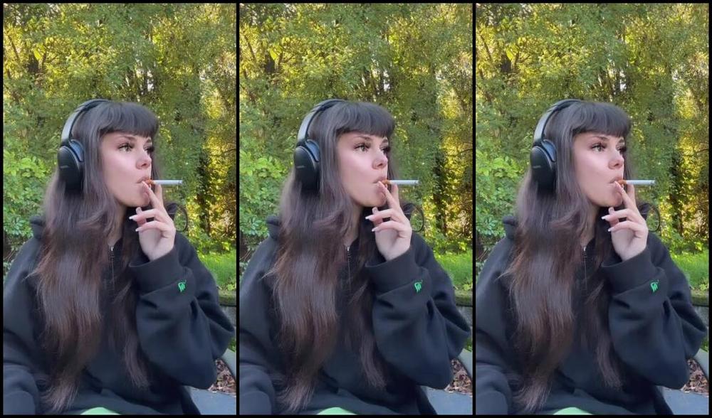 Miss Cane Nicknamed Itsmisscane Onlyfans Morning All Can T Wait To Spam My Feed With My Smokes Today