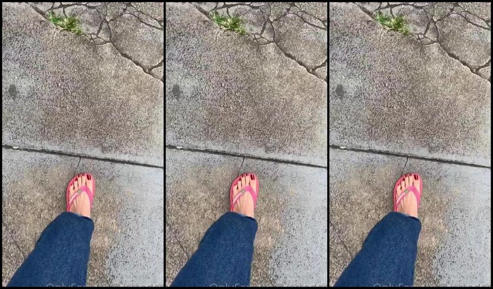 Srta Dess Nicknamed Srtadess 01 16 2022 Onlyfans Video Walking P4Ax