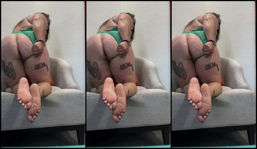 Georgia Peach Nicknamed Stoner Peach 10 14 2023 Onlyfans Video Who Wants To Worship Me Head To Toe