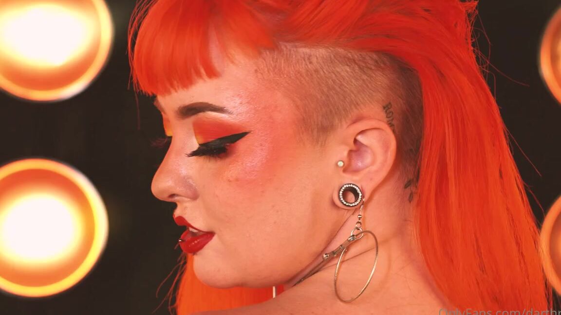 Rubie Hellia Nicknamed Rubiehellia Onlyfans Heres A Fun Little Video I Shot At A Photoshoot A Few Months Back Here