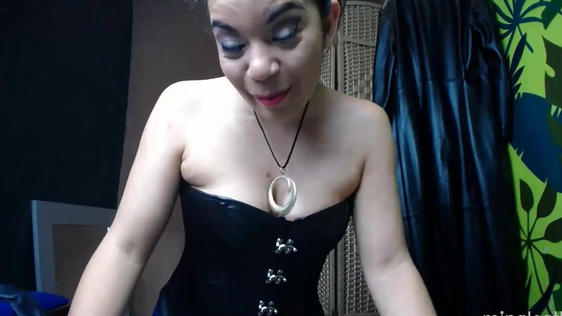 Reina Leather Nicknamed Reinaleather Onlyfans Video 86