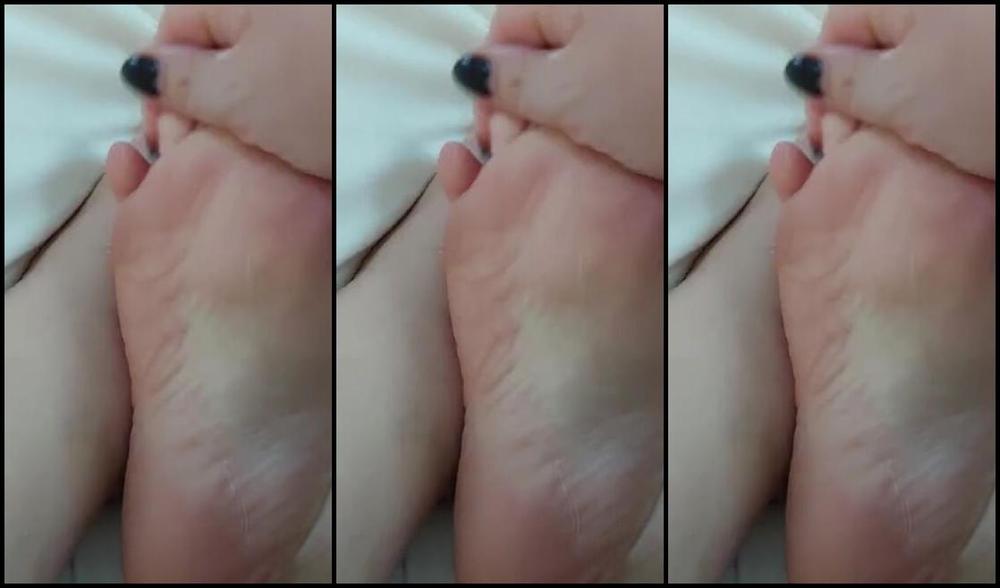 Tinyfairyfeet Nicknamed Tinyfairyfeet 09 02 2023 Onlyfans Video My Poor Dry Feet In Need Of A Pedicure