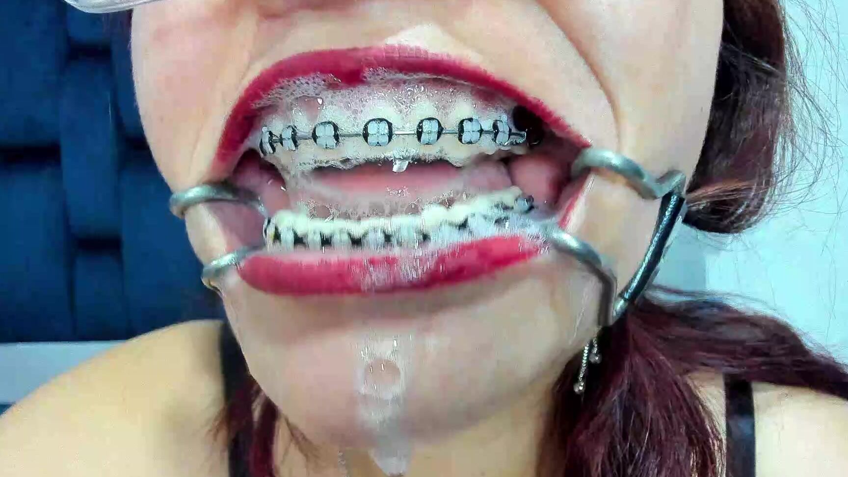 "Coconutsex" dildosucking, free, sloppy, spitfetish, tonguefetish Saliva Enthusiast Saliva Lover manyvids