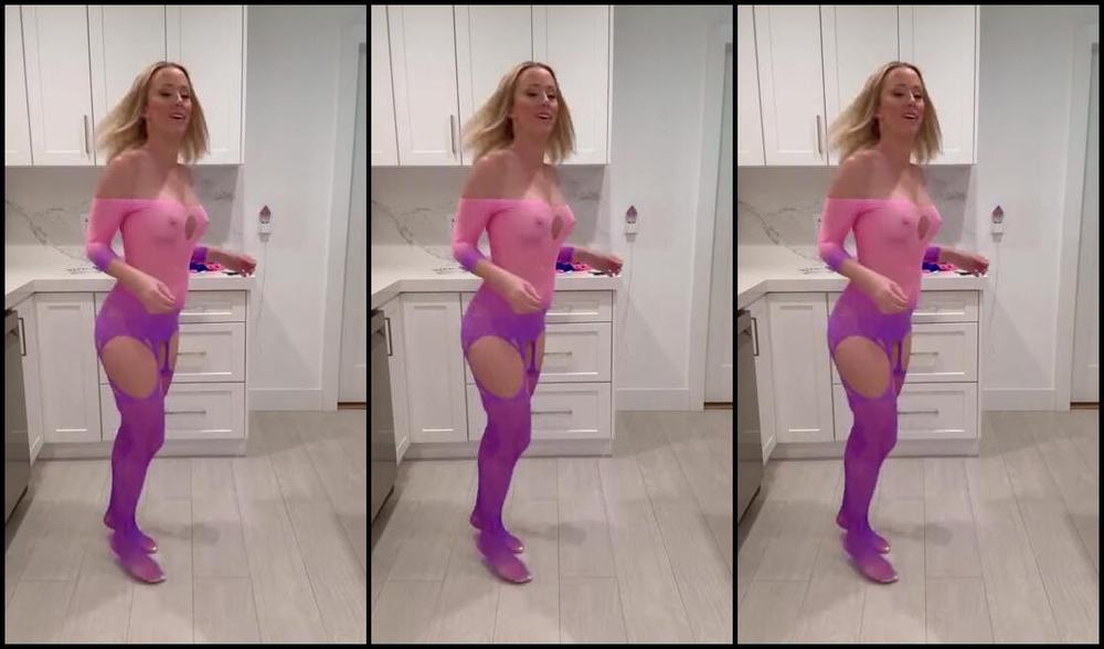 Vicky Stark Nicknamed Vickystark 04 14 2024 Onlyfans Video Color Block Outfits Try On Definition Because I Didnt Really Know What It Meant Either