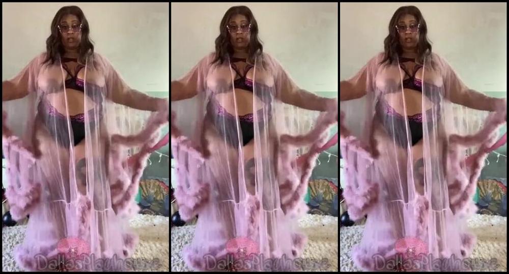 Goddess Dallas Nicknamed Dallasplayhouse 05 18 2021 Onlyfans Video Trying On New Clothes