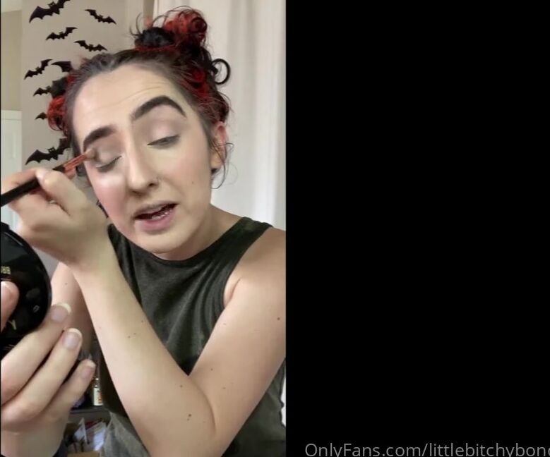 Bunny Sdungeon Nicknamed Vipbunnyb 10 24 2021 Onlyfans Video For My Subs Who Wish To Learn To Do Their Make Up