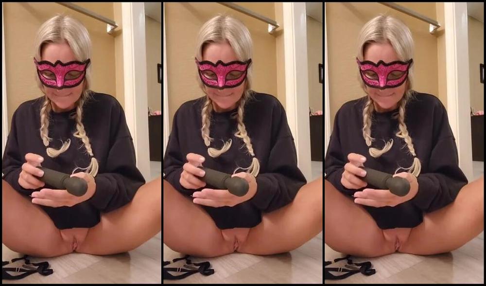 Tylergirl20 Nicknamed Tylergirl20 Onlyfans 11 29 2023 I Love Making A Huge Mess And Squirting All Over The Floor 1