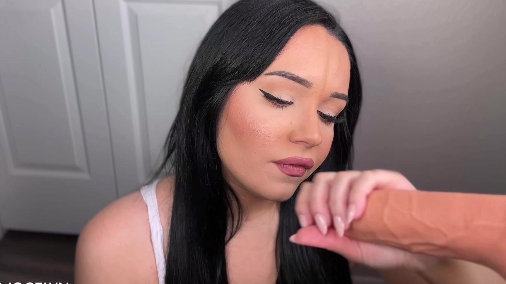 "Mia Jocelyn" home wrecker, kink, milf, mommy roleplay, taboo HOMEWRECKING HOOTERS MOMMY manyvids