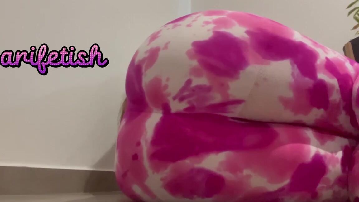 Lady Fart Nicknamed Carifetish 01 07 2025 Onlyfans Video I Suggest Watching It To The End The Farts Are Amazing But The Pose Will Blow