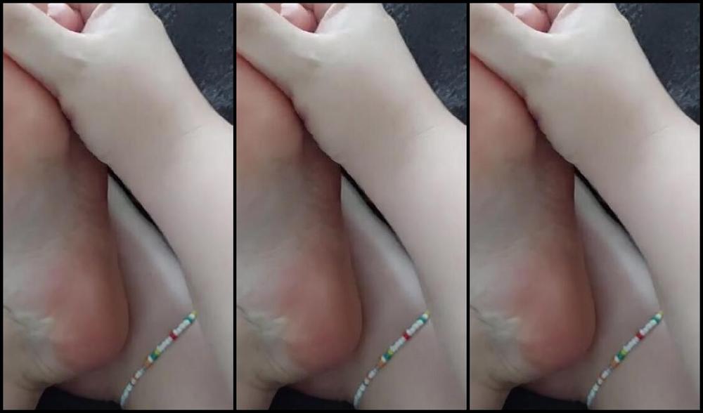 Tinyfairyfeet Nicknamed Tinyfairyfeet 06 28 2023 Onlyfans Video Help Me Soothe My Tired Dry Feet