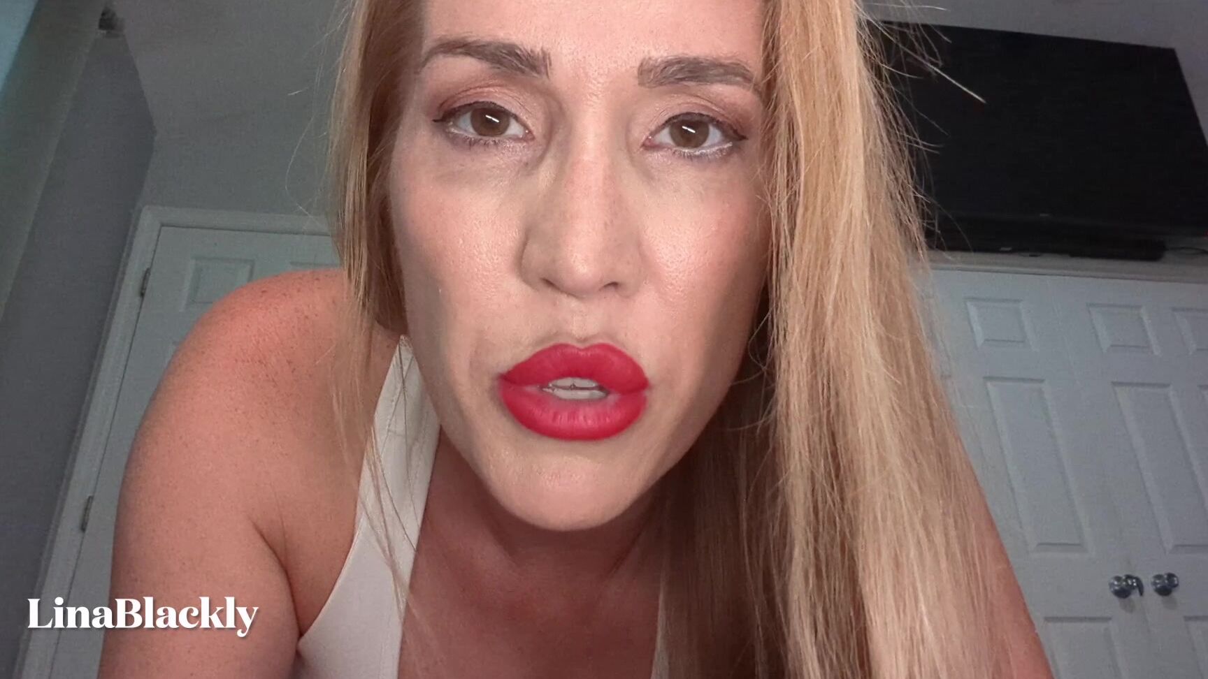 "LinaBlackly" closeups, facefetish, femdom, giantess, vore Slurping You Up Giantess Vore manyvids