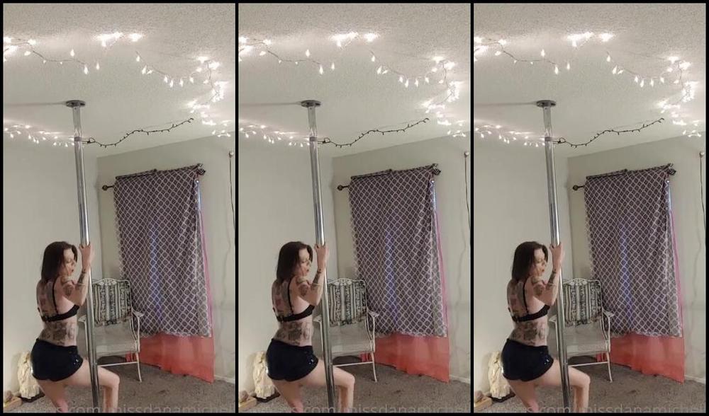 Mistress Dee Nicknamed Mistressdee 05 10 2021 Onlyfans Video Sunday Night Tease For You