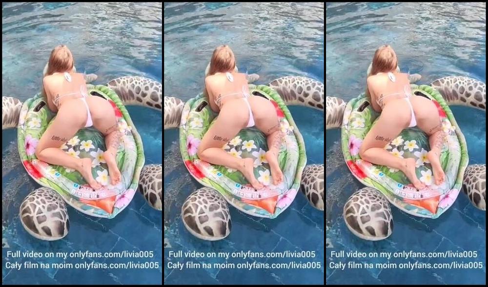 Livia005 Nicknamed Livia005 11 08 2023 Onlyfans Video Free Video Wypina A Si Na Publicznym Basenie I Bawi A Wibratorem Do Orgazmu Zostaw Serduszko