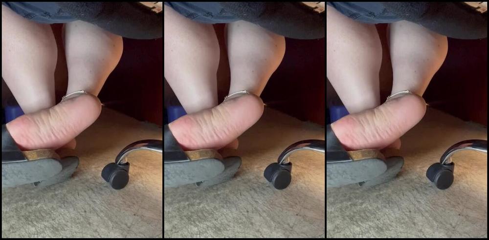 Fattyfeet420 Nicknamed Fattyfeet420 06 17 2023 Onlyfans Video Rear View Of My Sandals At Work