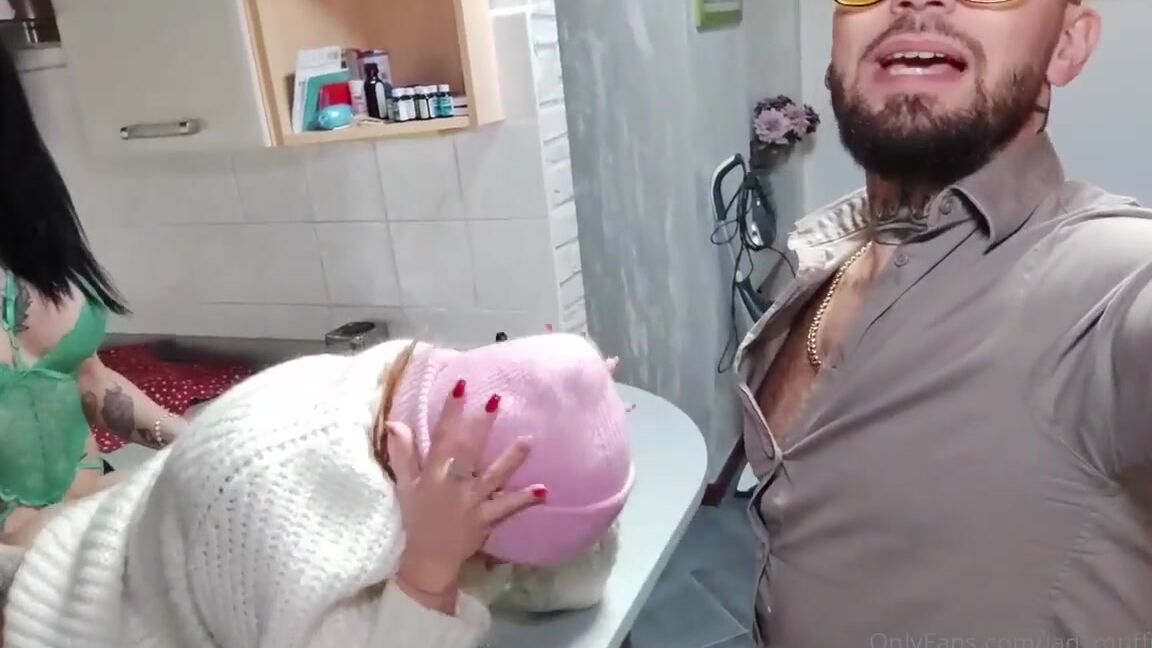 Ladymuffin Vip Nicknamed Ladymuffinvip 08 04 2023 Onlyfans Video Mi Sono Scopata X Bene Questa Porcona Con Lo Strap On Mentre Succhiava Il Cazzo Di