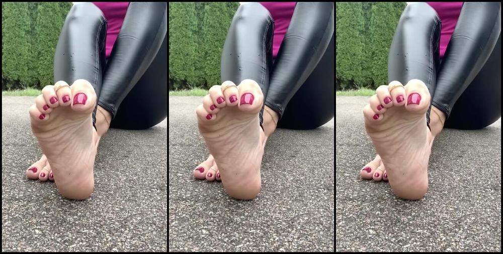 Toe Luxx Nicknamed Toeluxx 09 29 2020 Onlyfans Video Toe Rubs