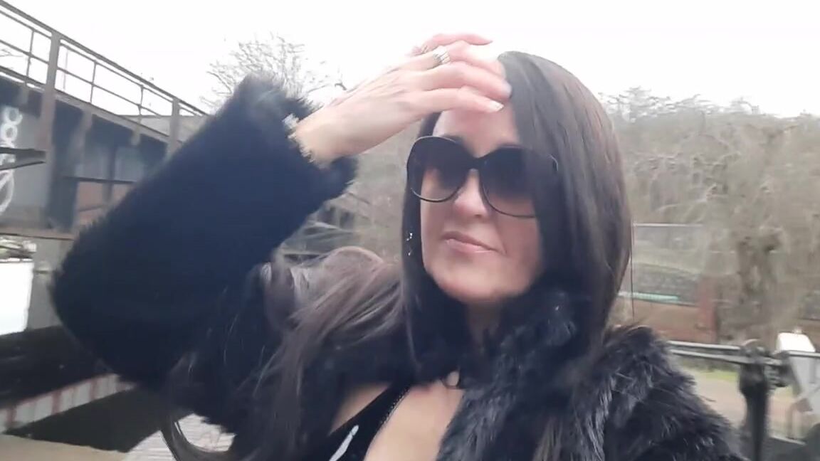 Divastiletto Nicknamed Divastiletto 01 13 2024 Onlyfans Video I Went For A Walk Today