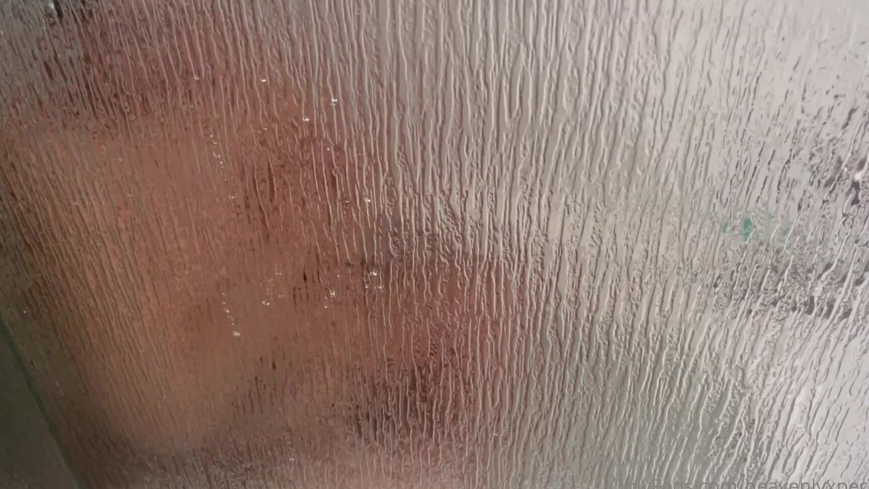 Heavenly Xperience Nicknamed Heavenlyxperience 04 06 2023 Onlyfans Video Just Taking A Bath While Monica Decides To See What Im Up To Before She Puts