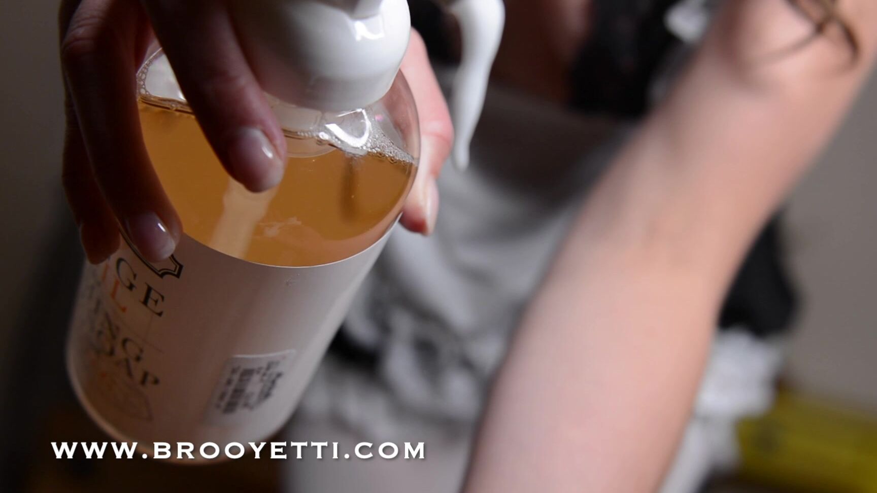 "Iamyetti" domestic discipline, french maid fetish, humiliation task, sissification, sissy training FIRST TIME SISSY DRESS UP Manyvids