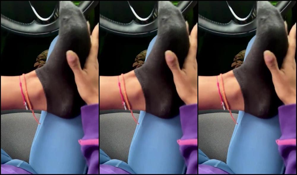 Isabela Stillsinning Nicknamed Stillsinning 08 16 2024 Onlyfans Video Birkenstocks With Socks Are So Comfy