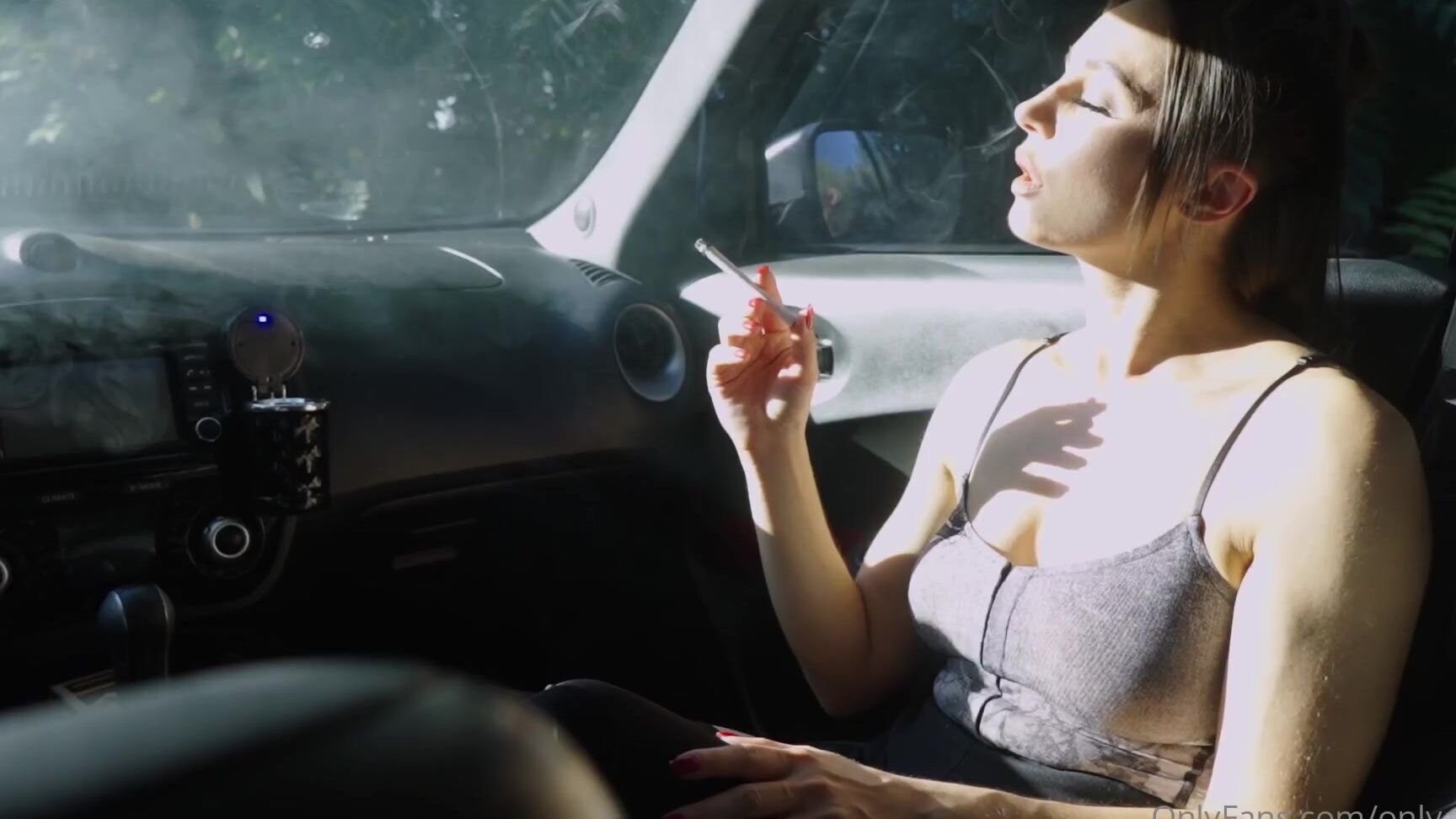 Only Yana Nicknamed Only Yana 09 23 2024 Onlyfans Video Today I Have A New Hairstyle