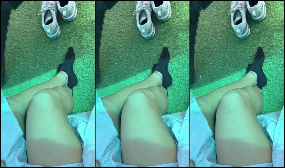 Isabela Stillsinning Nicknamed Stillsinning 03 21 2025 Onlyfans Video Guys Love Staring At My Sweaty Socks In Public