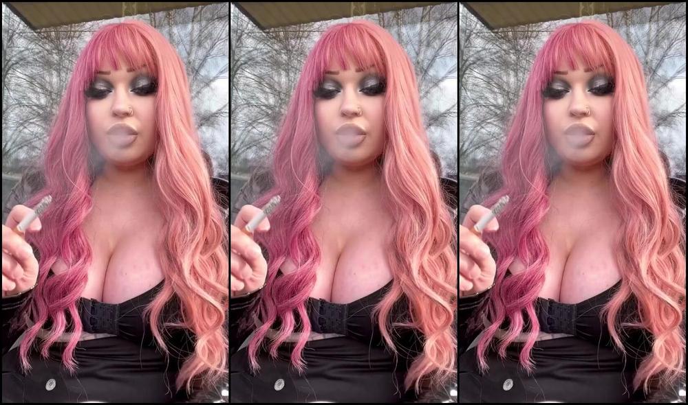 Nova The Nerd Nicknamed Novathenerd 04 20 2023 Onlyfans Video Filmed A Very Nice And Special Custom Video Today And It Included Smoking