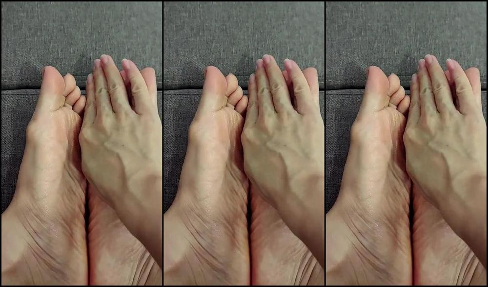 Aiko Worshipaiko Nicknamed Worshipaiko 08 28 2025 Onlyfans Video When Two Perfections Rubbing Each Other