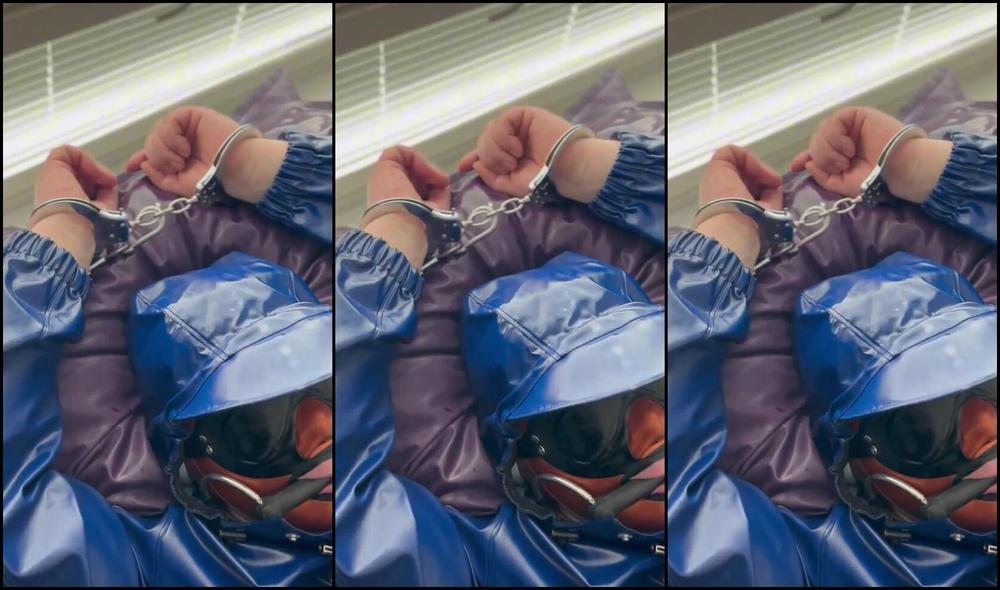 Misslatexangel Nicknamed Misslatexangel 05 05 2024 Onlyfans Video Rainwear And Latex Video Enjoy Me And Latexbadboy