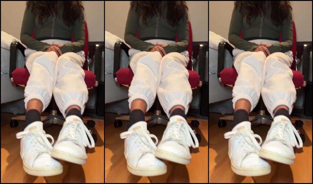 Isabela Stillsinning Nicknamed Stillsinning 05 31 2025 Onlyfans Video I Know Youre Obsessed With My Socks