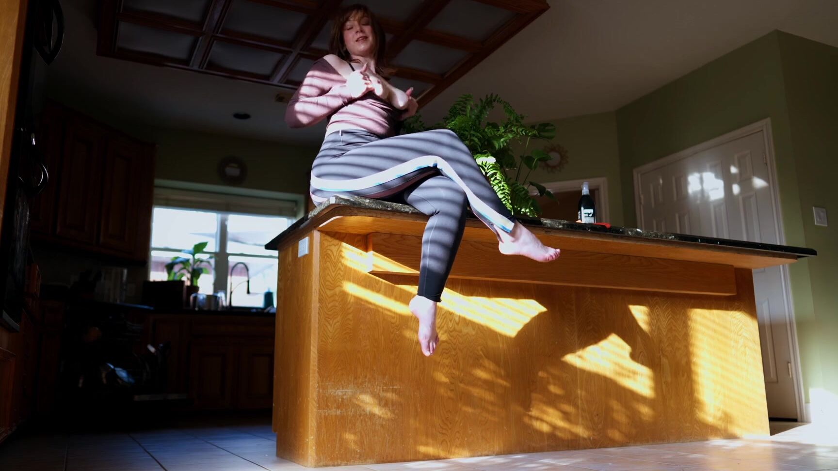 Kari Musemered Nicknamed Musemered 02 18 2025 Onlyfans Video Having Some Fun Around The House