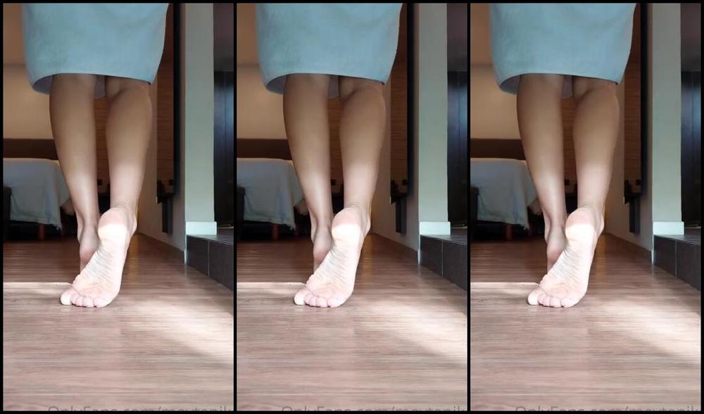 Miss Tess Nicknamed Lightmisstess 08 21 2022 Onlyfans Video Smooth Beauty Soles And Toes And