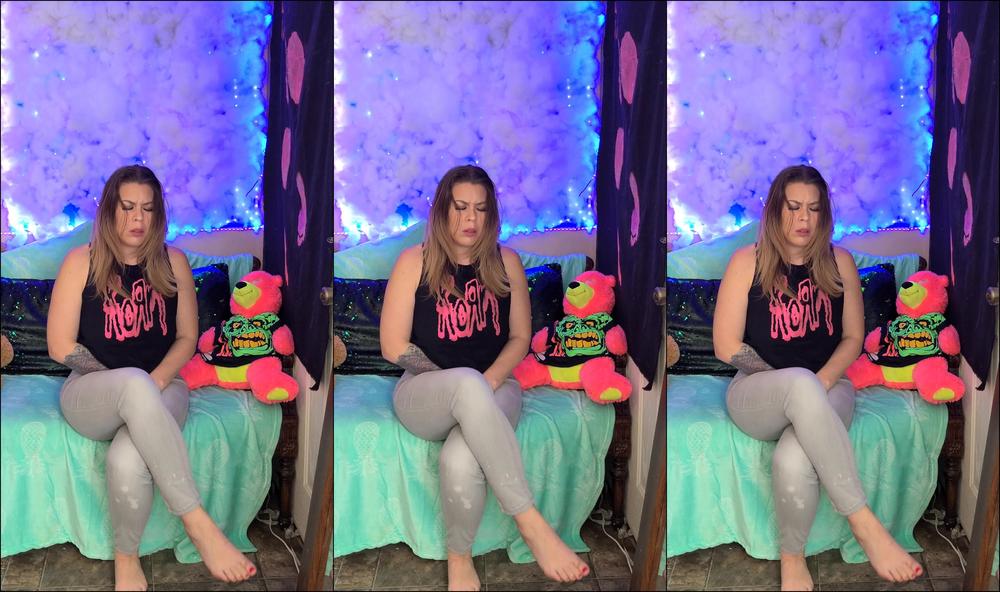 "KittyUV" amateursolo, desperation, jeanspantswetting, milf, pee, sfw Toilet Occupied Desperation Pee in Jeans Manyvids