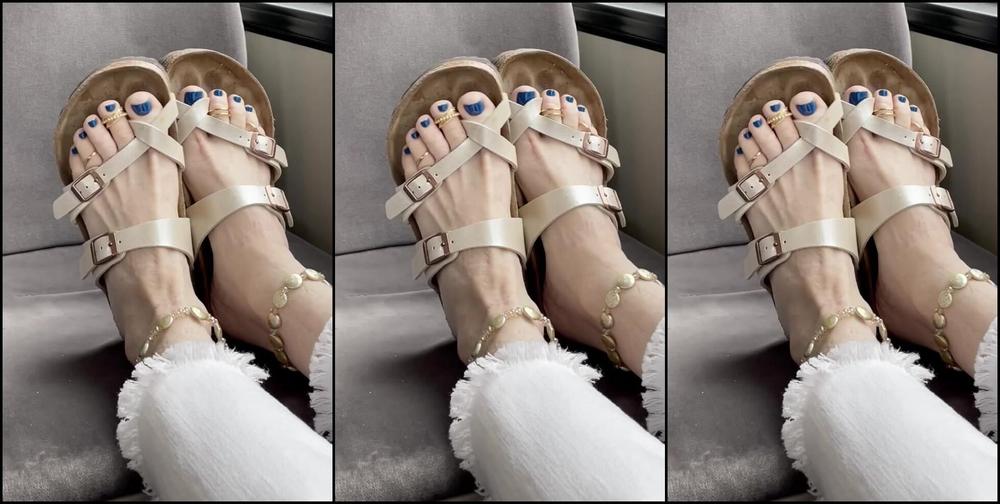 Kittys Pretty Feet Nicknamed Kittys Sweet Feet 06 30 2024 Onlyfans Video A Little Fun On The Bus In Barcelona