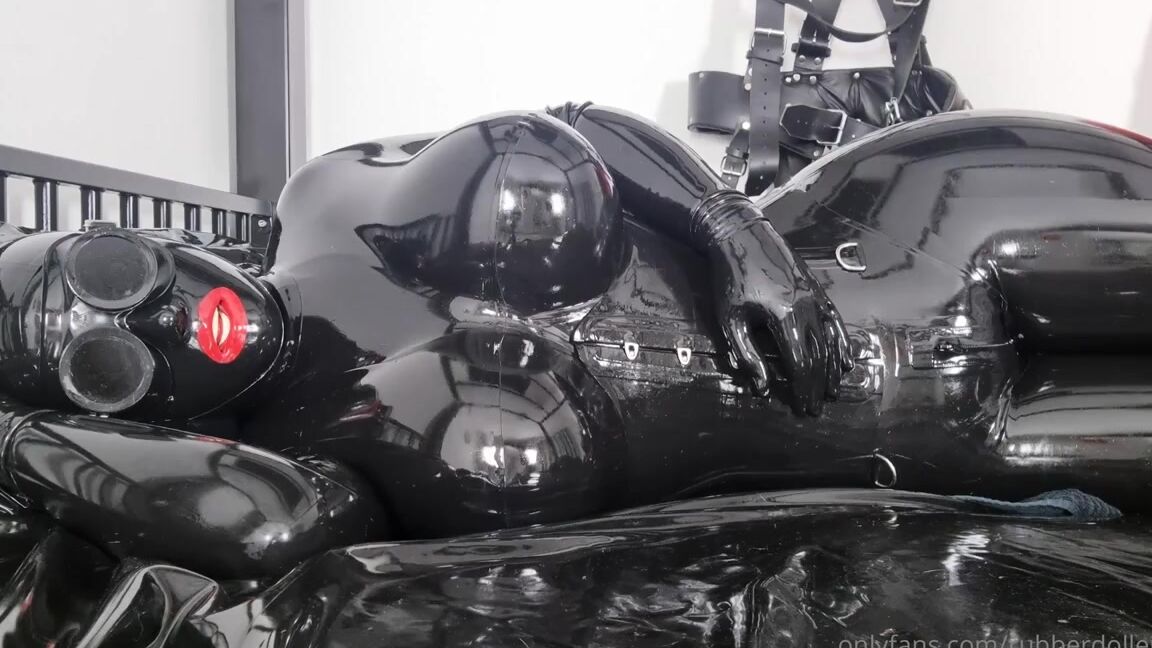 Emma Lee Nicknamed Rubberdollemma 12 27 2024 Onlyfans Video One Of My Most Loved Bed Scene Ever I Will Do This Scene Again This Weekend